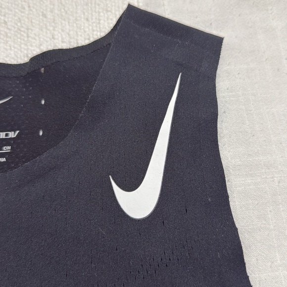 Nike Dri Fit Crop Top - Picture 3 of 6